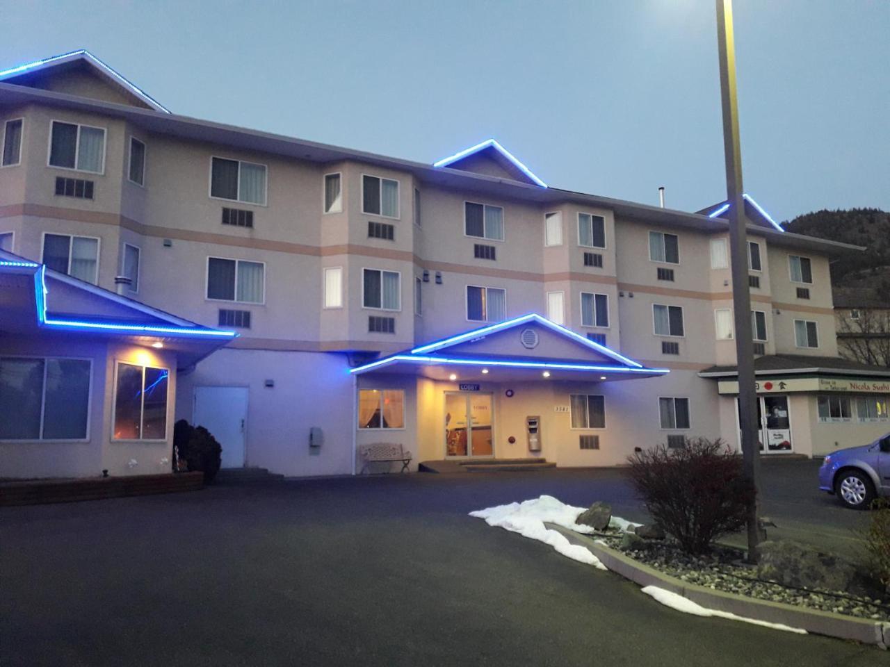 George Mountain View Hotel & Resto Merritt Exteriör bild